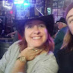 Meet your Posher, April